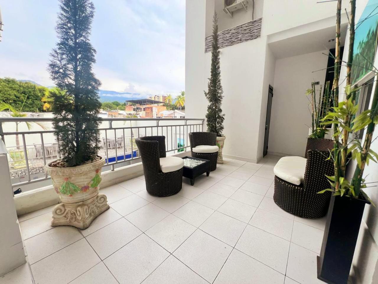 Hotel Suite Royal Melgar Zewnętrze zdjęcie