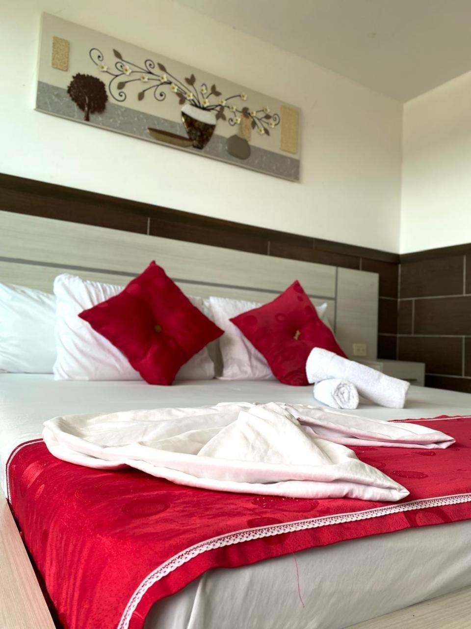 Hotel Suite Royal Melgar Zewnętrze zdjęcie