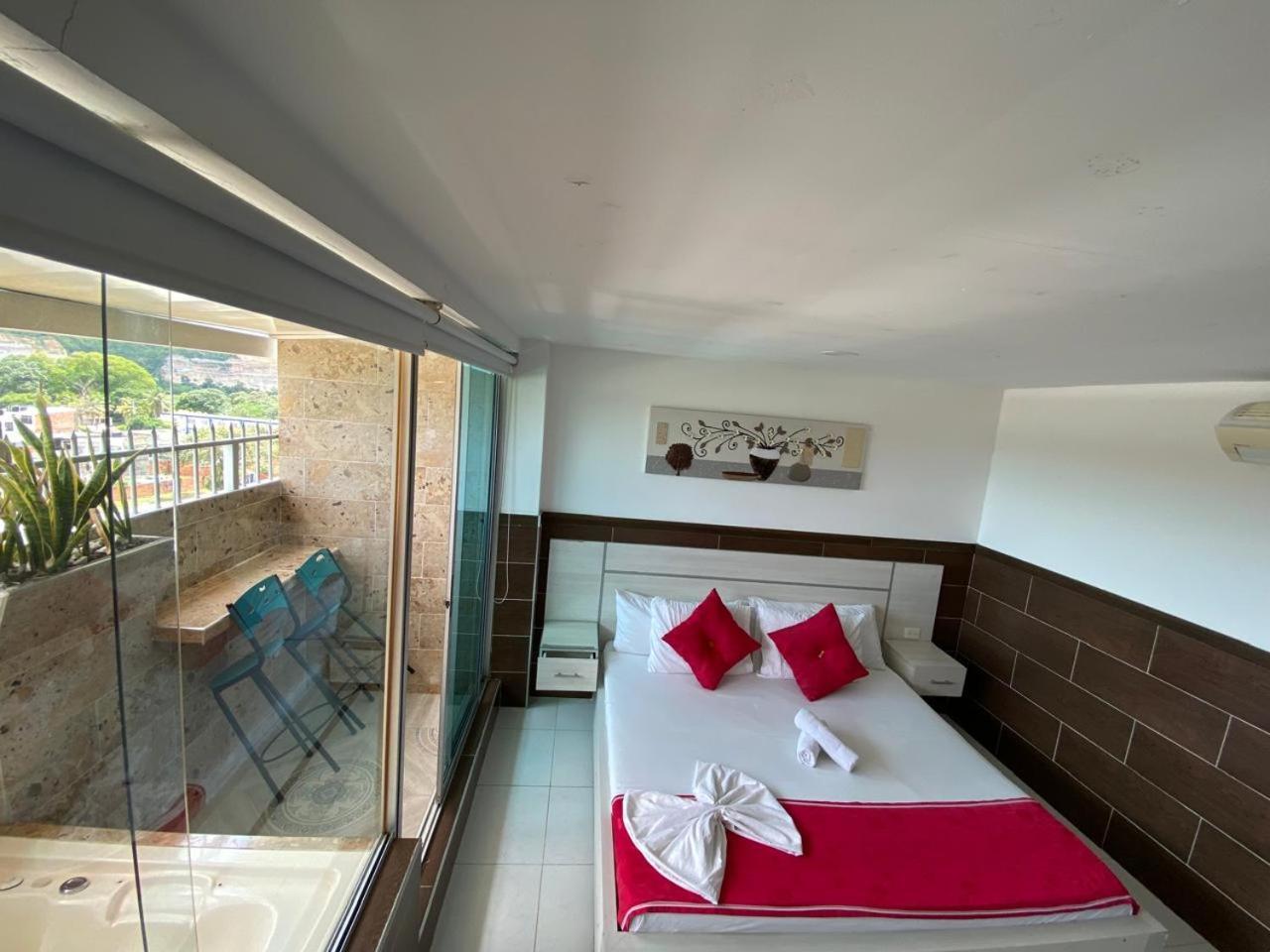 Hotel Suite Royal Melgar Zewnętrze zdjęcie